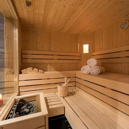 Prázdninový dům 5 Bedroom Chalet Veern